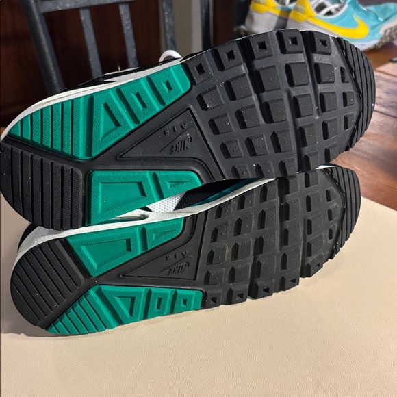 Nike White Black Teal Coral Accent Air Max Sneakers - Picture 7 of 9